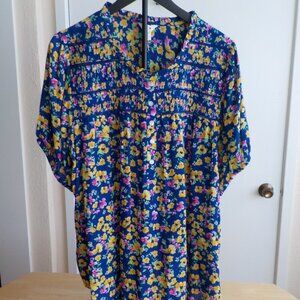 Intro Blouse - Size 1X - Short Sleeve - Blue Floral - Boho - Ruffle  (408)